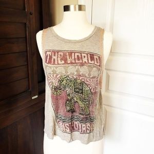 Bohemian - The World is Yours - Elephant Graphic Tee Woman / Yoga Top